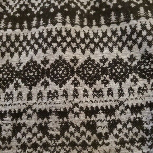 Pink Republic Gray & Black Fair Isle Nordic Print Stretch Knit Leggings Tights - Picture 3 of 9